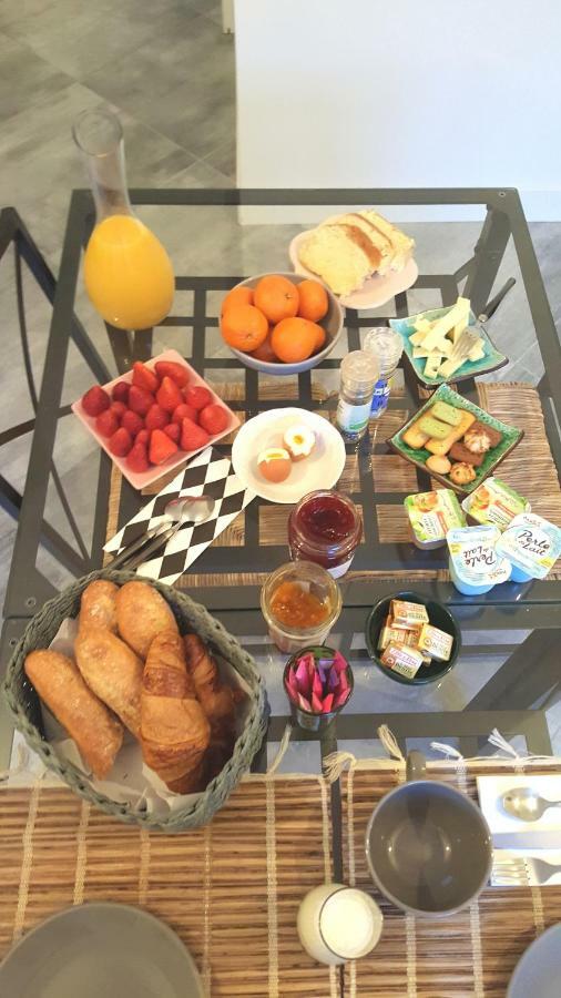 ลา แมซง บล็องช์ Bed & Breakfast เบลย์ ภายนอก รูปภาพ