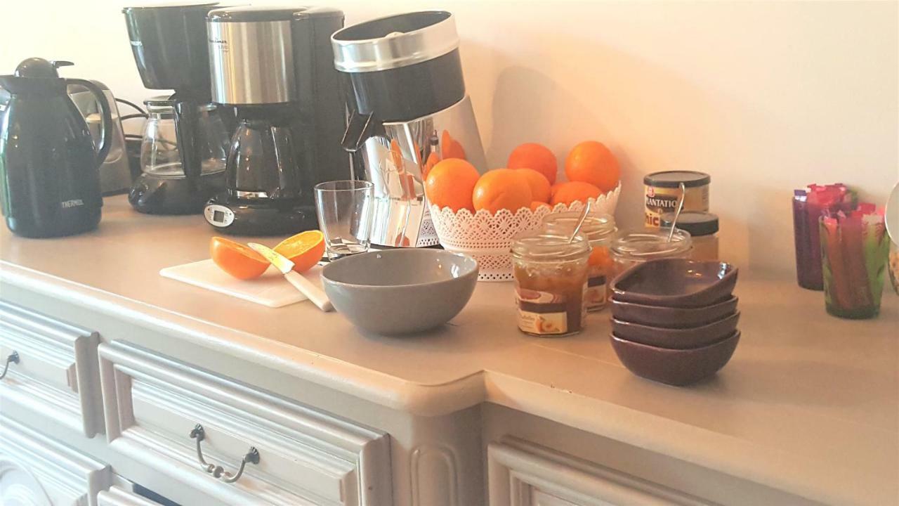 ลา แมซง บล็องช์ Bed & Breakfast เบลย์ ภายนอก รูปภาพ